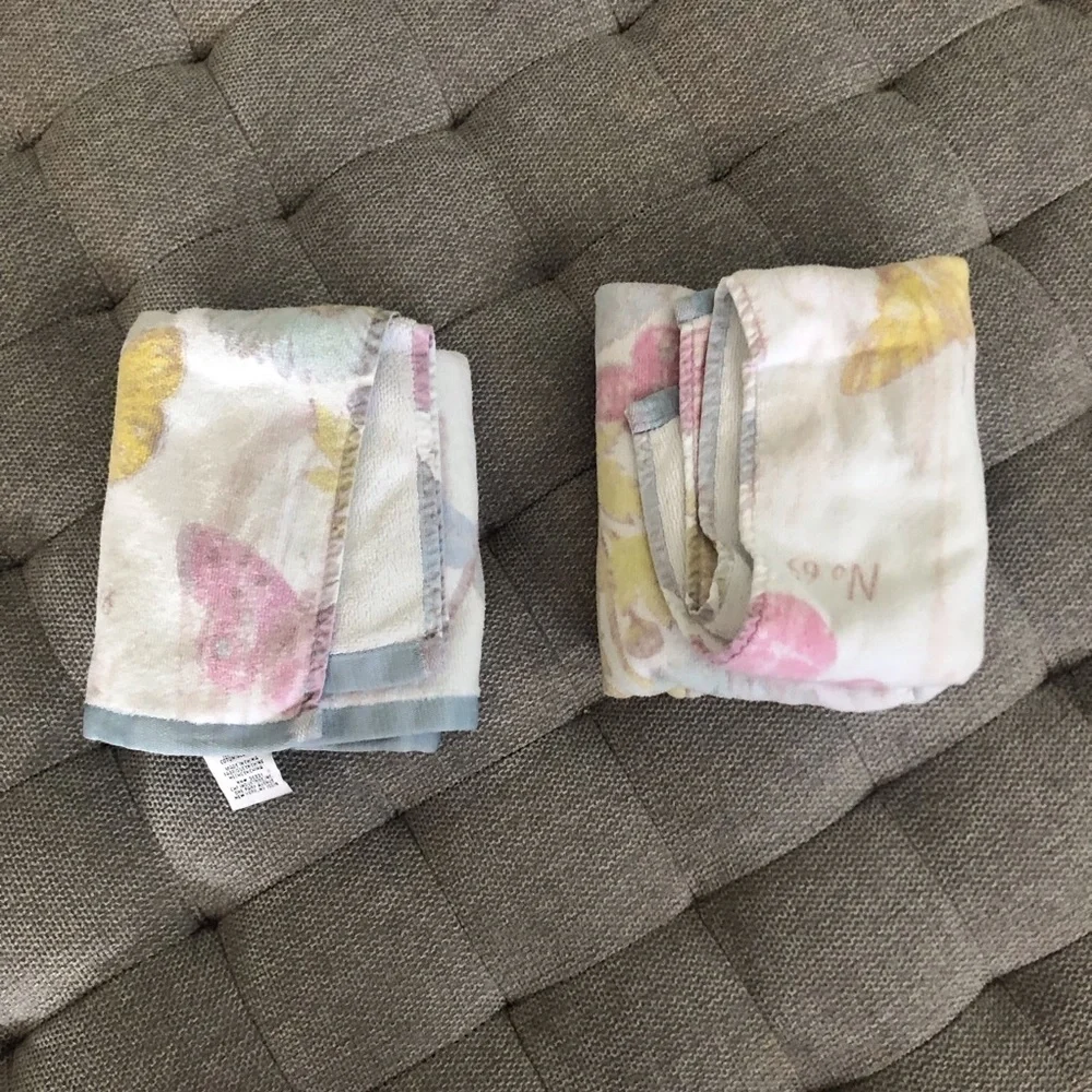 Spring floral print textured hand towels set of 2